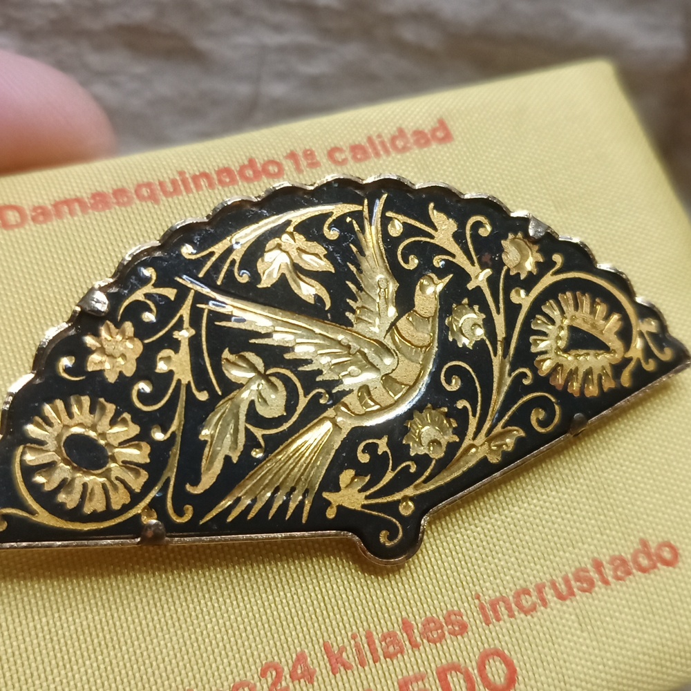 Vintage Toledo Damascene Fan Dove Brooch 24k gold plate and black Enamel Spain
